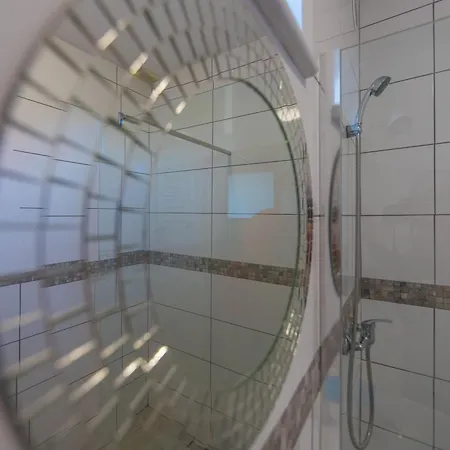 Bursztyn Ii W Sarbinowie Blisko Morza *