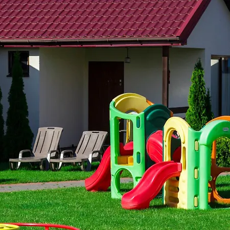 Bursztyn Ii W Sarbinowie Blisko Morza Sarbinowo