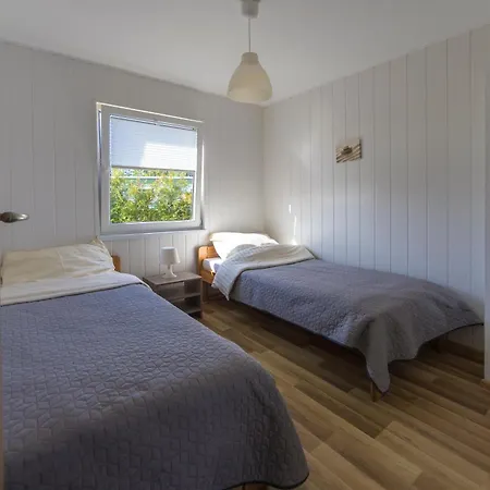 Domek letniskowy Bursztyn Ii W Sarbinowie Blisko Morza *