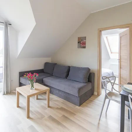 Lodge Bursztyn II Domki Apartamenty Pokoje W Sarbinowie Blisko Morza *