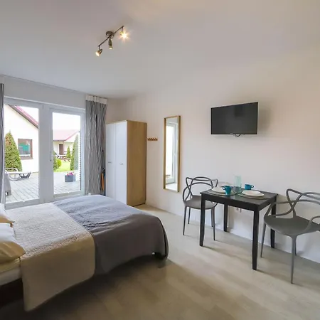 Lodge Bursztyn II Domki Apartamenty Pokoje W Sarbinowie Blisko Morza