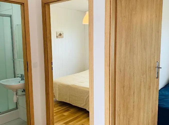 Bursztyn Ii W Sarbinowie Blisko Morza *