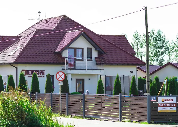 Bursztyn Ii W Sarbinowie Blisko Morza *